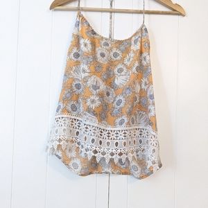 Floral tank top, lace detail